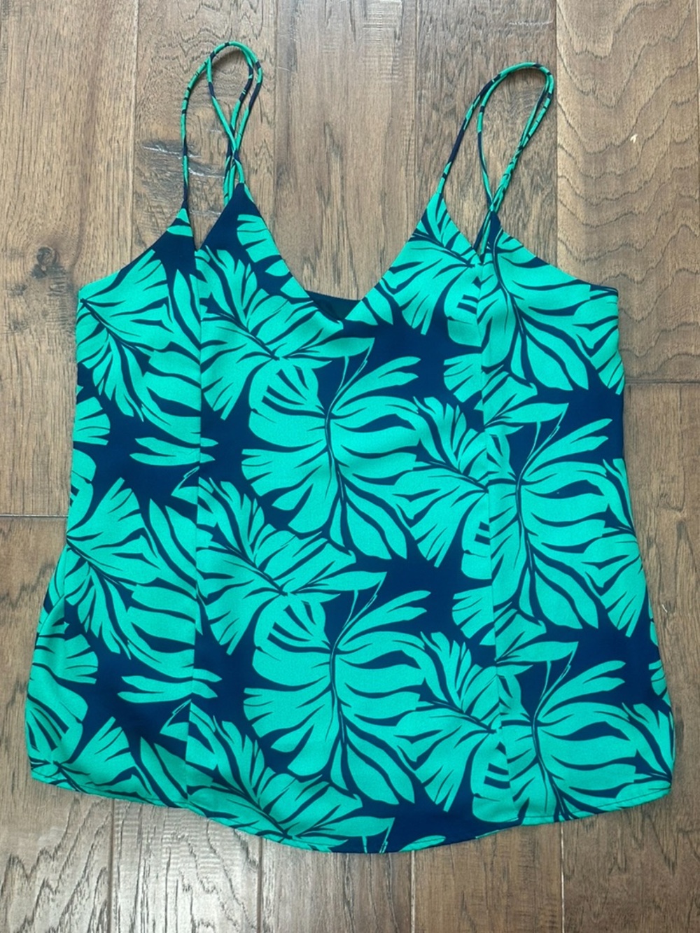 Women’s Skies are Blue Tropical Leaf Print Cami Tank Top size large green & navy
